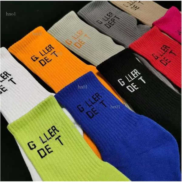 10 cotton socks for men and women pair classic alphabet breathable socks mixed with football basketball sports socks 04, Black
10 cotton socks for men and women pair classic alphabet breathable socks mixed with football basketball sports socks 04, Black