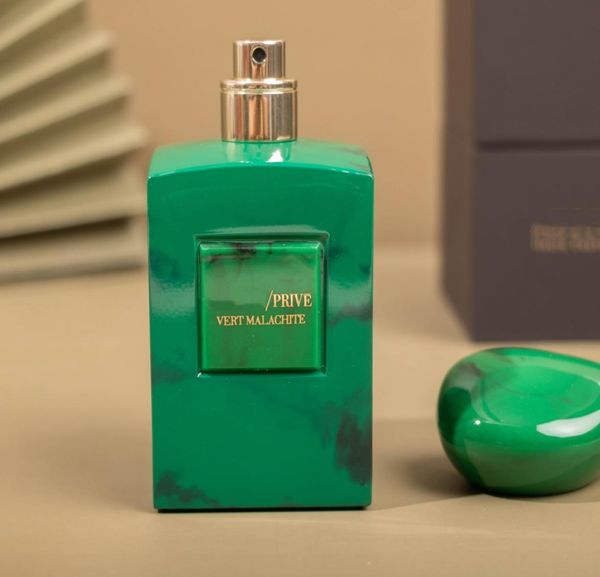 designer brand prive green malachite perfume 100ml good smell long time leaving body mist fast ship1238107
designer brand prive green malachite perfume 100ml good smell long time leaving body mist fast ship1238107
