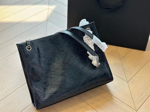 magnet seal genuine leather fashion handbags black large capacity package shoulder commuter bags designer tote shopping bag women handbag me
magnet seal genuine leather fashion handbags black large capacity package shoulder commuter bags designer tote shopping bag women handbag me