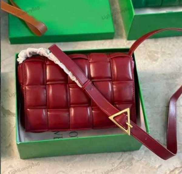 5a crossbody bags for famel with brand designer classic handbags famous brands tote camera shoppers messenger vintage bag womens purses 2209
5a crossbody bags for famel with brand designer classic handbags famous brands tote camera shoppers messenger vintage bag womens purses 2209