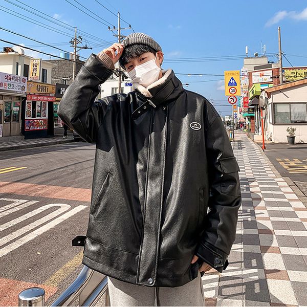 men's jackets leather coat warm plus velvet autumn winter jacket men casual pu outwear biker wadded jacket large size loose 230809, Black;brown
men's jackets leather coat warm plus velvet autumn winter jacket men casual pu outwear biker wadded jacket large size loose 230809, Black;brown