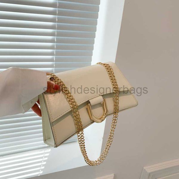 cross body popular underarm bag small design one shoulder women's bag 2023 spring/summer new crossbody small square bag flip hoof buckl
cross body popular underarm bag small design one shoulder women's bag 2023 spring/summer new crossbody small square bag flip hoof buckl