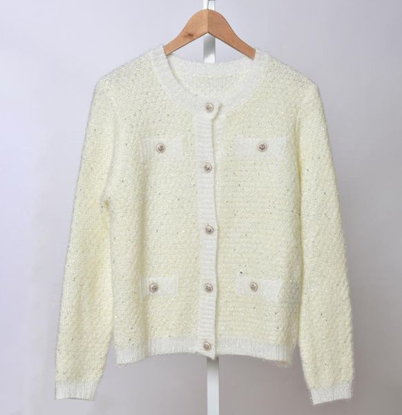 2020 spring autumn long sleeve round neck white pure color woolen knitted pockets single breasted cardigans sweater women sweaters1350710, White;black
2020 spring autumn long sleeve round neck white pure color woolen knitted pockets single breasted cardigans sweater women sweaters1350710, White;black