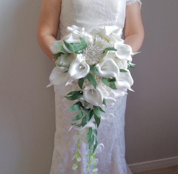 waterfall wedding bouquet fake wedding flowers ivory rose with green leafs cascading bouquets de mariage8677471
waterfall wedding bouquet fake wedding flowers ivory rose with green leafs cascading bouquets de mariage8677471