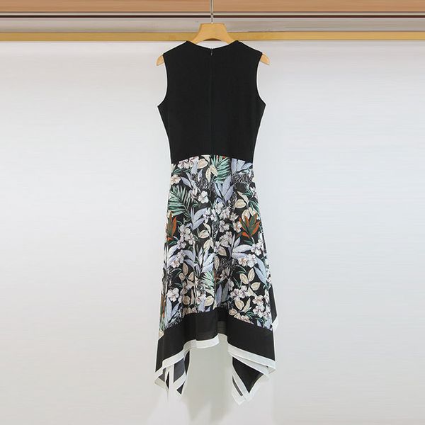 spring and summer 2023 fashion women's fashion designer studio round-necked forest floral print dress, White;black
spring and summer 2023 fashion women's fashion designer studio round-necked forest floral print dress, White;black