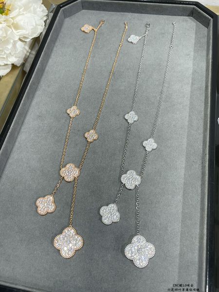 full crystal pendant necklace vintage brand designer five pcs four leaf clover charm chain necklace for brides women wedding jewelry with bo, Silver
full crystal pendant necklace vintage brand designer five pcs four leaf clover charm chain necklace for brides women wedding jewelry with bo, Silver