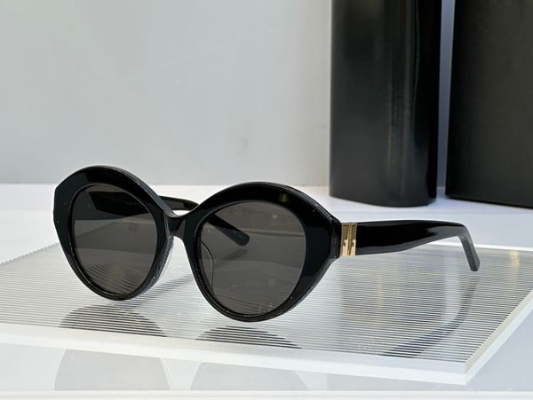 sunglasses for women men designers 0133 style anti-ultraviolet retro plate full frame eyeglasses random box, White;black
sunglasses for women men designers 0133 style anti-ultraviolet retro plate full frame eyeglasses random box, White;black
