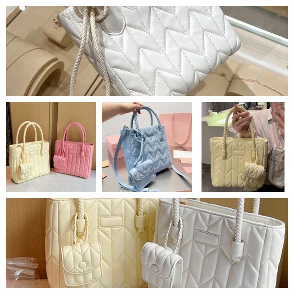 designer women's bag and shoulder bag shopping handbag uxury bags fashion bags outdoor travel shopping handbag bag cardholder fashionab
designer women's bag and shoulder bag shopping handbag uxury bags fashion bags outdoor travel shopping handbag bag cardholder fashionab