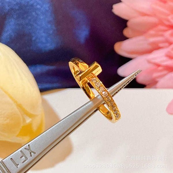 tiffay double t ring women's new t1 smooth narrow edition with diamonds small group overlay light luxury letter couple c7zm, Silver
tiffay double t ring women's new t1 smooth narrow edition with diamonds small group overlay light luxury letter couple c7zm, Silver