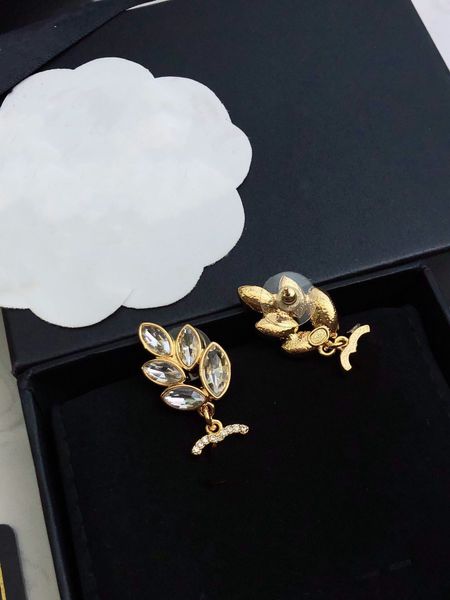 designer earrings women's channel earrings high end classic small fragrance earrings new earrings 18k gold light luxury glitter earring, Golden;silver
designer earrings women's channel earrings high end classic small fragrance earrings new earrings 18k gold light luxury glitter earring, Golden;silver