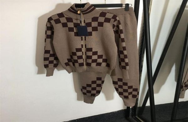 women039s two piece pants new fashion square stitching suits knitted zipper cardigan sports wind small foot trouser suit women2535320, White
women039s two piece pants new fashion square stitching suits knitted zipper cardigan sports wind small foot trouser suit women2535320, White