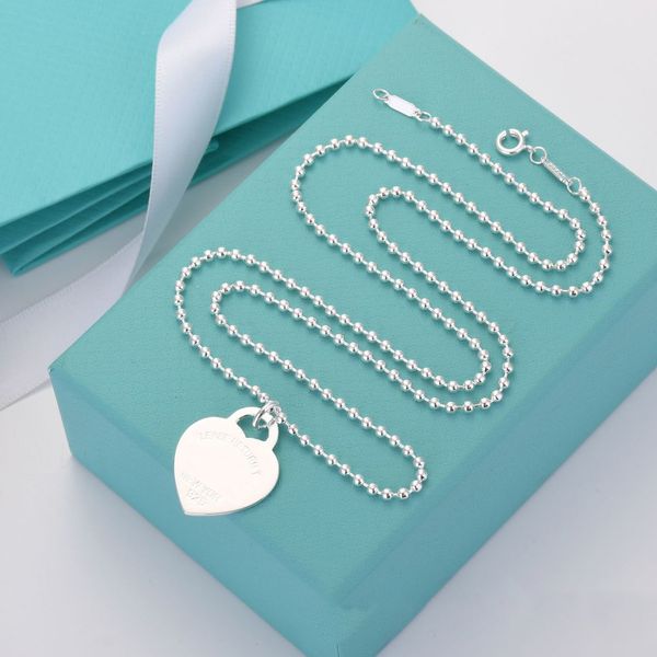 new 100% silver luxury designer jewelry heart necklace long slim bead chain return t logo heart tag pendant love necklaces women wedding jew
new 100% silver luxury designer jewelry heart necklace long slim bead chain return t logo heart tag pendant love necklaces women wedding jew