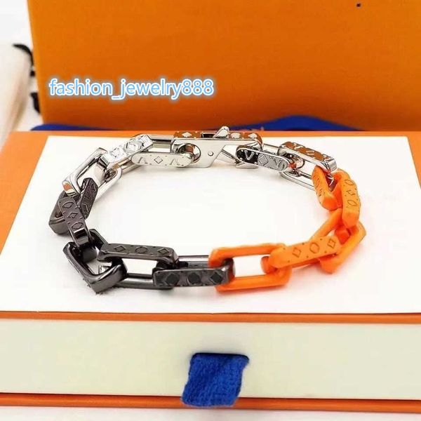 chain colorful matching color bamboo cuban chain luxury letter v bracelets necklaces designers jewellery bangles necklace for mens womens cj, Black
chain colorful matching color bamboo cuban chain luxury letter v bracelets necklaces designers jewellery bangles necklace for mens womens cj, Black