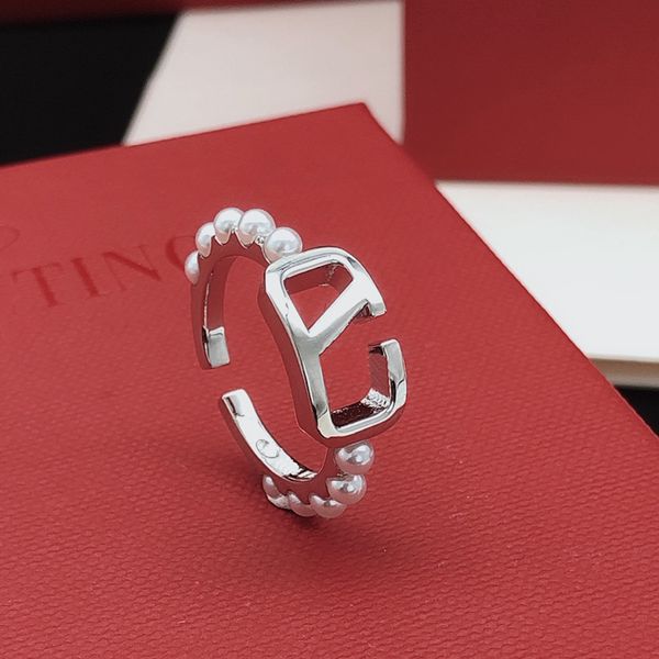 ring designer ring luxury jewelry rings for women inlaid pearls alphabet design christmas gift jewelry temperament versatile rings very good, Golden;silver
ring designer ring luxury jewelry rings for women inlaid pearls alphabet design christmas gift jewelry temperament versatile rings very good, Golden;silver
