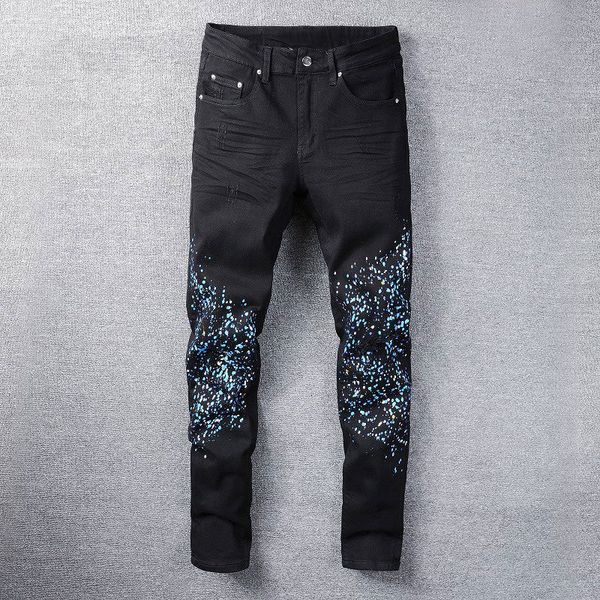 mens jeans retro graphic destroyed ripped jean men hip hop pant streetwear denim punk trousers designer light blue painted 230809
mens jeans retro graphic destroyed ripped jean men hip hop pant streetwear denim punk trousers designer light blue painted 230809