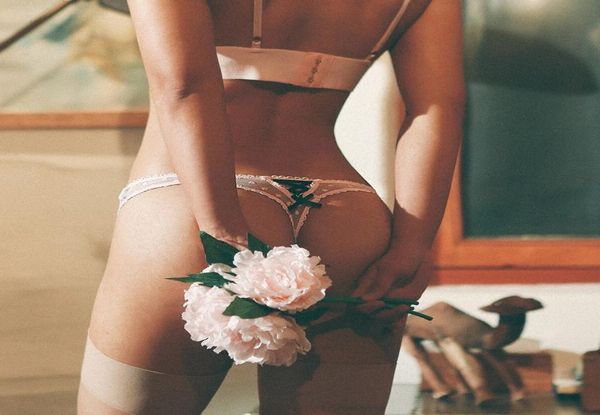 women designer underpants transparent lace ribbon bandage seamless cotton crotch ladies low waist triangle underwear t pants 9984369, Black;pink
women designer underpants transparent lace ribbon bandage seamless cotton crotch ladies low waist triangle underwear t pants 9984369, Black;pink