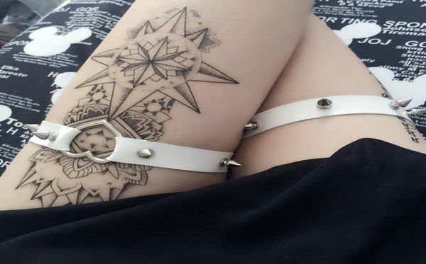 whole2016 brief style harajuku punk rivet garter ring belt leg ring for women gifts decorative pink heart shape garters5069660, Black;white
whole2016 brief style harajuku punk rivet garter ring belt leg ring for women gifts decorative pink heart shape garters5069660, Black;white