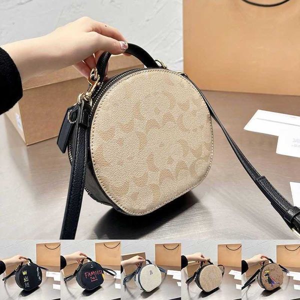 coabag biscuit bag leather designer bag classic round cake buns women shoulder tote bag leather handbag lady messenger purse 221019
coabag biscuit bag leather designer bag classic round cake buns women shoulder tote bag leather handbag lady messenger purse 221019