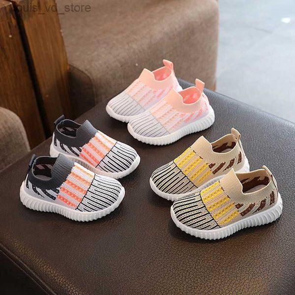 2023 striped cotton upper children sneaker skin-friendly kids sports shoes flat heels girls boys jogging training shoes g02041 t230809, Black;red
2023 striped cotton upper children sneaker skin-friendly kids sports shoes flat heels girls boys jogging training shoes g02041 t230809, Black;red
