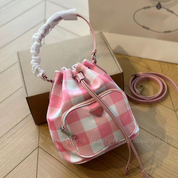bucket drawstring designer bags for woman summer mini beach totes handbags nylon duet nylon pink grid autumn outing fashion new ladies cross
bucket drawstring designer bags for woman summer mini beach totes handbags nylon duet nylon pink grid autumn outing fashion new ladies cross