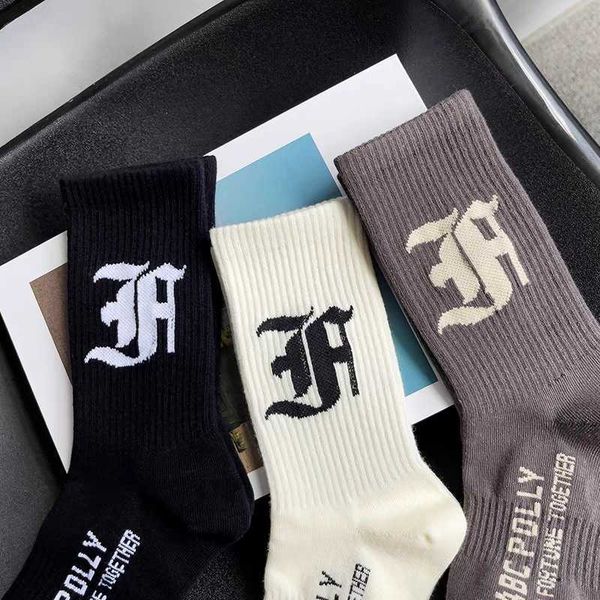 solid black and white letter trendy skateboard hip-hop pure cotton casual medium tube men's and women's sports personalized socks, Black;white
solid black and white letter trendy skateboard hip-hop pure cotton casual medium tube men's and women's sports personalized socks, Black;white