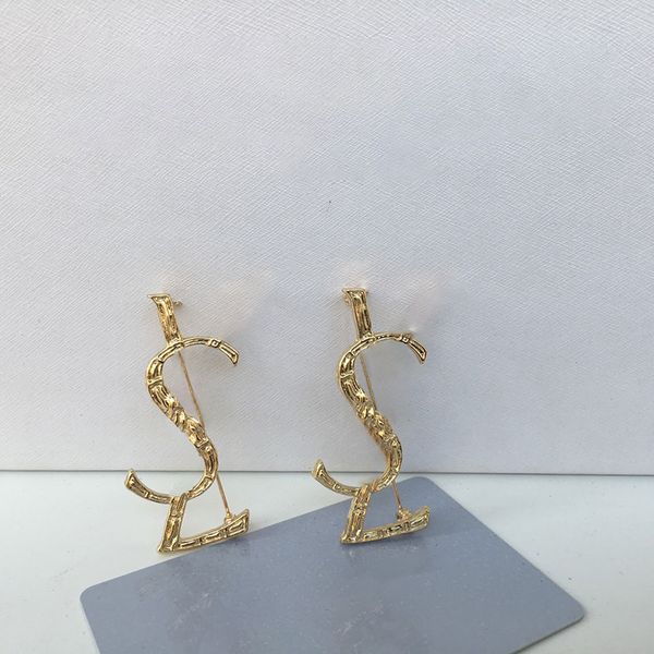 designer shiny brooch women trendy letters s 18k gold plated brooches simple classy accessories party jewelry package with box, Gray
designer shiny brooch women trendy letters s 18k gold plated brooches simple classy accessories party jewelry package with box, Gray