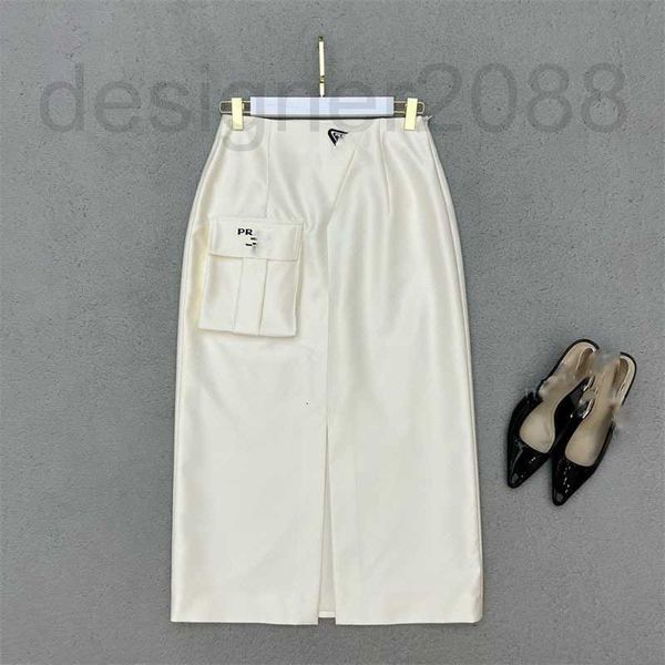 skirts designer 23 summer new large pocket print design with triangle logo decorative version in the waist, fashionable and versatile half s, Black
skirts designer 23 summer new large pocket print design with triangle logo decorative version in the waist, fashionable and versatile half s, Black
