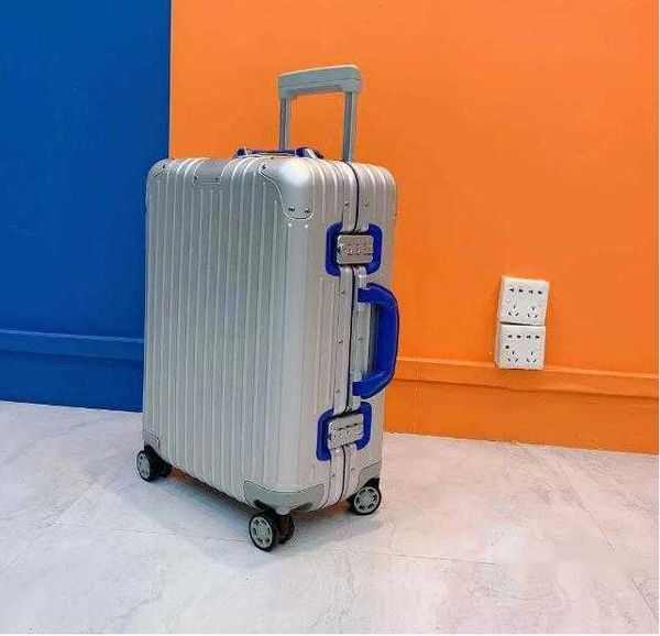 suitcase 21 inches frame boarding designer bag red handheld password box grande valise travel bags with wheels
suitcase 21 inches frame boarding designer bag red handheld password box grande valise travel bags with wheels