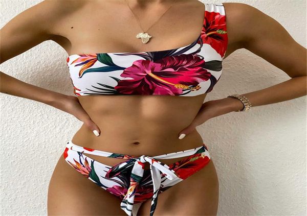 fashion bikinis cross swimsuit separate swimwear women bikini set summer bathing suits floral beach wear thong bandeau sl x01993511, White;black
fashion bikinis cross swimsuit separate swimwear women bikini set summer bathing suits floral beach wear thong bandeau sl x01993511, White;black