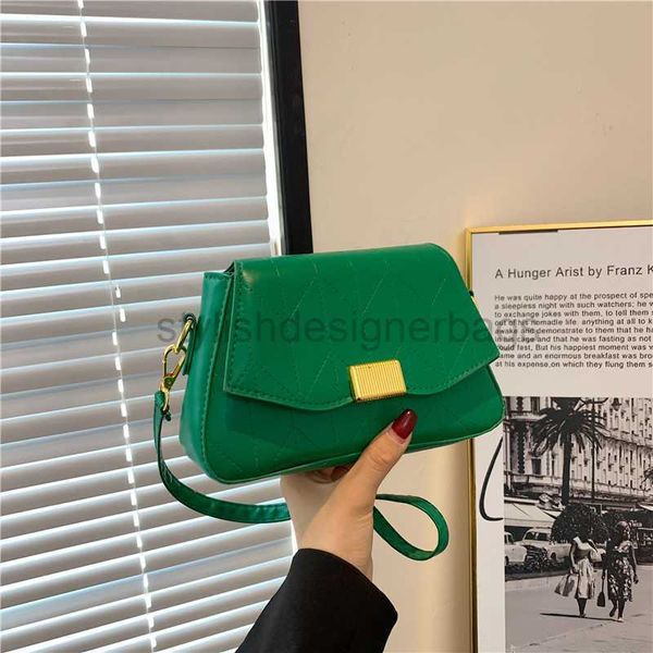 cross body 2023 summer new simple and fashionable shoulder bag solid color flap small square bag embroidered thread crossbody small bagstyli
cross body 2023 summer new simple and fashionable shoulder bag solid color flap small square bag embroidered thread crossbody small bagstyli