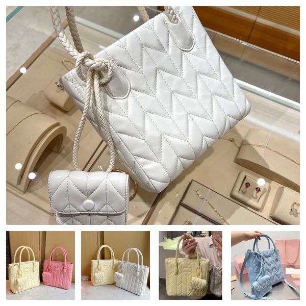 designer bag women casual fashion crossbody bag shopping handbag shoulder bags fashion bags outdoor travel shopping handbag bags temperament
designer bag women casual fashion crossbody bag shopping handbag shoulder bags fashion bags outdoor travel shopping handbag bags temperament