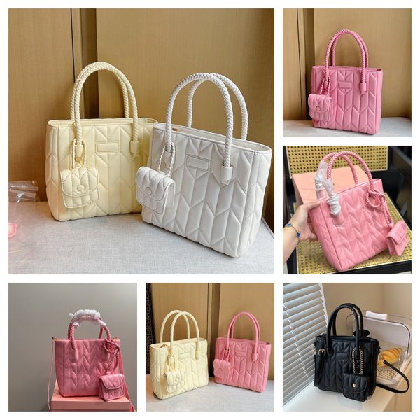the tote bag luxury handbag womens mens designer bag fashion bags outdoor travel shopping bag cross body bag sling bag purses designer woman
the tote bag luxury handbag womens mens designer bag fashion bags outdoor travel shopping bag cross body bag sling bag purses designer woman