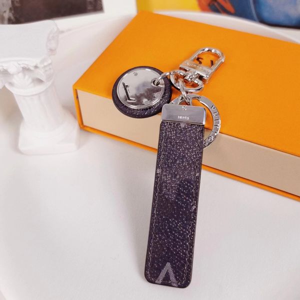 keychain brand designer key chain mens luxury car keyring womens buckle keychains handmade leather men women bags pendant accessories, Silver
keychain brand designer key chain mens luxury car keyring womens buckle keychains handmade leather men women bags pendant accessories, Silver
