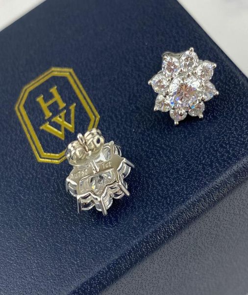 h luxury earrings stud 925 sterling silver flower wedding anniversary diamond earring engagement fashion jewelry women party origi9801616, Golden;silver
h luxury earrings stud 925 sterling silver flower wedding anniversary diamond earring engagement fashion jewelry women party origi9801616, Golden;silver