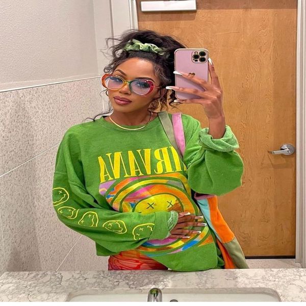 y2k cartoon printed loose fit sweatshirts women autumn long sleeve o neck oversized pullover smile face fashion streetwear clothes, Black
y2k cartoon printed loose fit sweatshirts women autumn long sleeve o neck oversized pullover smile face fashion streetwear clothes, Black