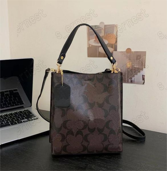 women's bag middle aged women's bag 2023 shoulder crossbody bag old flower large capacity handbag luxury designer messenger bag bu
women's bag middle aged women's bag 2023 shoulder crossbody bag old flower large capacity handbag luxury designer messenger bag bu