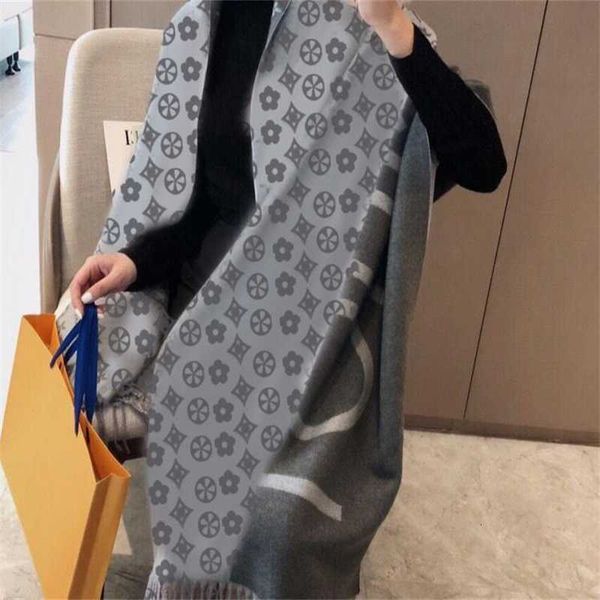 2022 fashion paris design 100% cashmere scarf men's and women's same brand letter scarf large shawl warm thickened wool 70cm x 180, Blue;gray
2022 fashion paris design 100% cashmere scarf men's and women's same brand letter scarf large shawl warm thickened wool 70cm x 180, Blue;gray