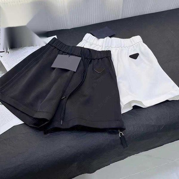 women short designer triangle letter shorts summer fshion with pocket ladies casual sportswear pant, White;black
women short designer triangle letter shorts summer fshion with pocket ladies casual sportswear pant, White;black