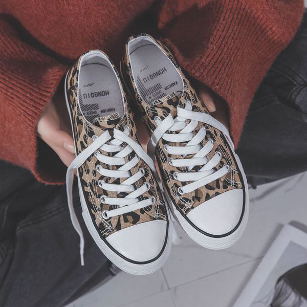 dress shoes leopard print high canvas shoes harajuku sneakers fashion lace-up all-match flat shoes women classic streetwear 230809, Black
dress shoes leopard print high canvas shoes harajuku sneakers fashion lace-up all-match flat shoes women classic streetwear 230809, Black