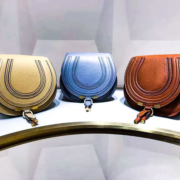 luxurys designers bags marcie small vintage cross body famous clutch flap genuine leather mens wallets handbag women's totes bags city
luxurys designers bags marcie small vintage cross body famous clutch flap genuine leather mens wallets handbag women's totes bags city