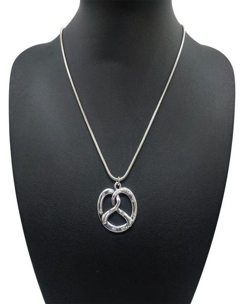 traditional bavarian pretzel necklace pendant antique silver short rhinestone statement necklaces for women jewelry3698124
traditional bavarian pretzel necklace pendant antique silver short rhinestone statement necklaces for women jewelry3698124