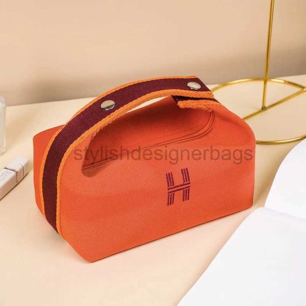 cosmetic bags cases 2023 new dinner women's cosmetics storage for travel convenient and simple fashion waterproof canvas makeup bagstyl
cosmetic bags cases 2023 new dinner women's cosmetics storage for travel convenient and simple fashion waterproof canvas makeup bagstyl