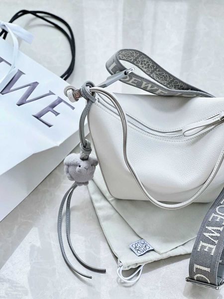 lo we roewe/women's bag drawstring bucket handbag single shoulder crossbody dumpling
lo we roewe/women's bag drawstring bucket handbag single shoulder crossbody dumpling