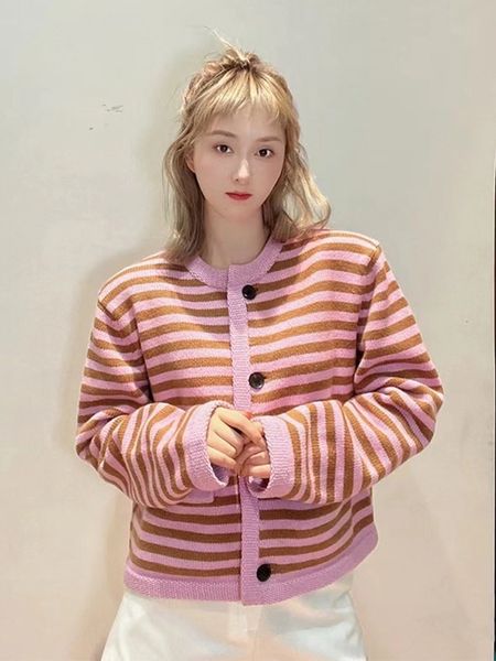 womens knits tees women sweater autumn wool blend knitted striped crew neck short cardigan 230808, White
womens knits tees women sweater autumn wool blend knitted striped crew neck short cardigan 230808, White
