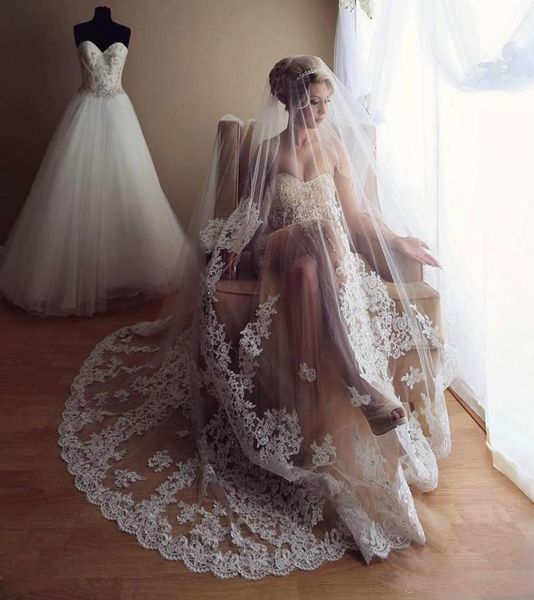 2018 3m rhinestones wedding veils with lace applique edge beaded long cathedral length veils one layer tulle bridal veil wit9003781, Black
2018 3m rhinestones wedding veils with lace applique edge beaded long cathedral length veils one layer tulle bridal veil wit9003781, Black