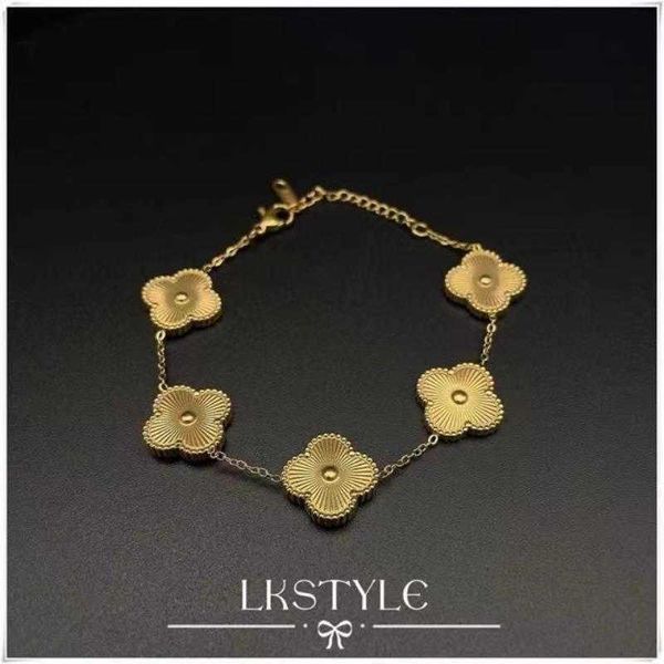 clover bracelet titanium steel bracelet fashion classic laser four-leaf clover bracelet korean version simple temperament versatile high-lev, Golden;silver
clover bracelet titanium steel bracelet fashion classic laser four-leaf clover bracelet korean version simple temperament versatile high-lev, Golden;silver