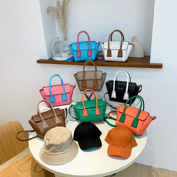 2023 new women's bag business commuter crossbody bag leisure shoulder bag women's outdoor handbag tidal bag
2023 new women's bag business commuter crossbody bag leisure shoulder bag women's outdoor handbag tidal bag