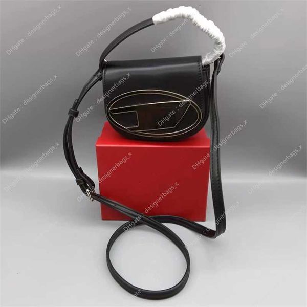 wallet cool handheld underarm cowhide handbag sweet luxury shoulder purse crossbody designer mini small bags square saddle handbags high qua, Red;black
wallet cool handheld underarm cowhide handbag sweet luxury shoulder purse crossbody designer mini small bags square saddle handbags high qua, Red;black