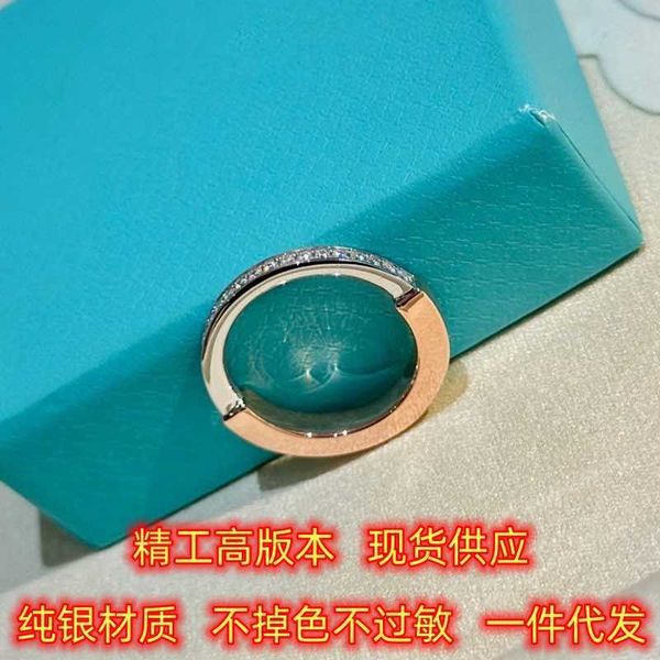 high version sterling silver s925 new u-shaped lock half diamond 18k rose gold niche high-end feeling ring for women
high version sterling silver s925 new u-shaped lock half diamond 18k rose gold niche high-end feeling ring for women