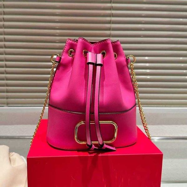 sell v bucket bags woman designer bags luxury shoulder bag ladies chain leather handbag shopping fashion solid color wallets
sell v bucket bags woman designer bags luxury shoulder bag ladies chain leather handbag shopping fashion solid color wallets
